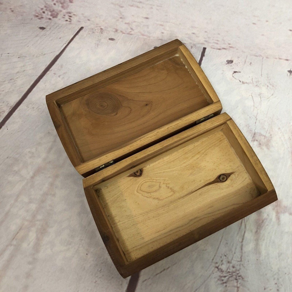 Vintage Wooden Box Trinket Jewlery Mother and Dad Wood Atlanta Georgia - Picture 4 of 8
